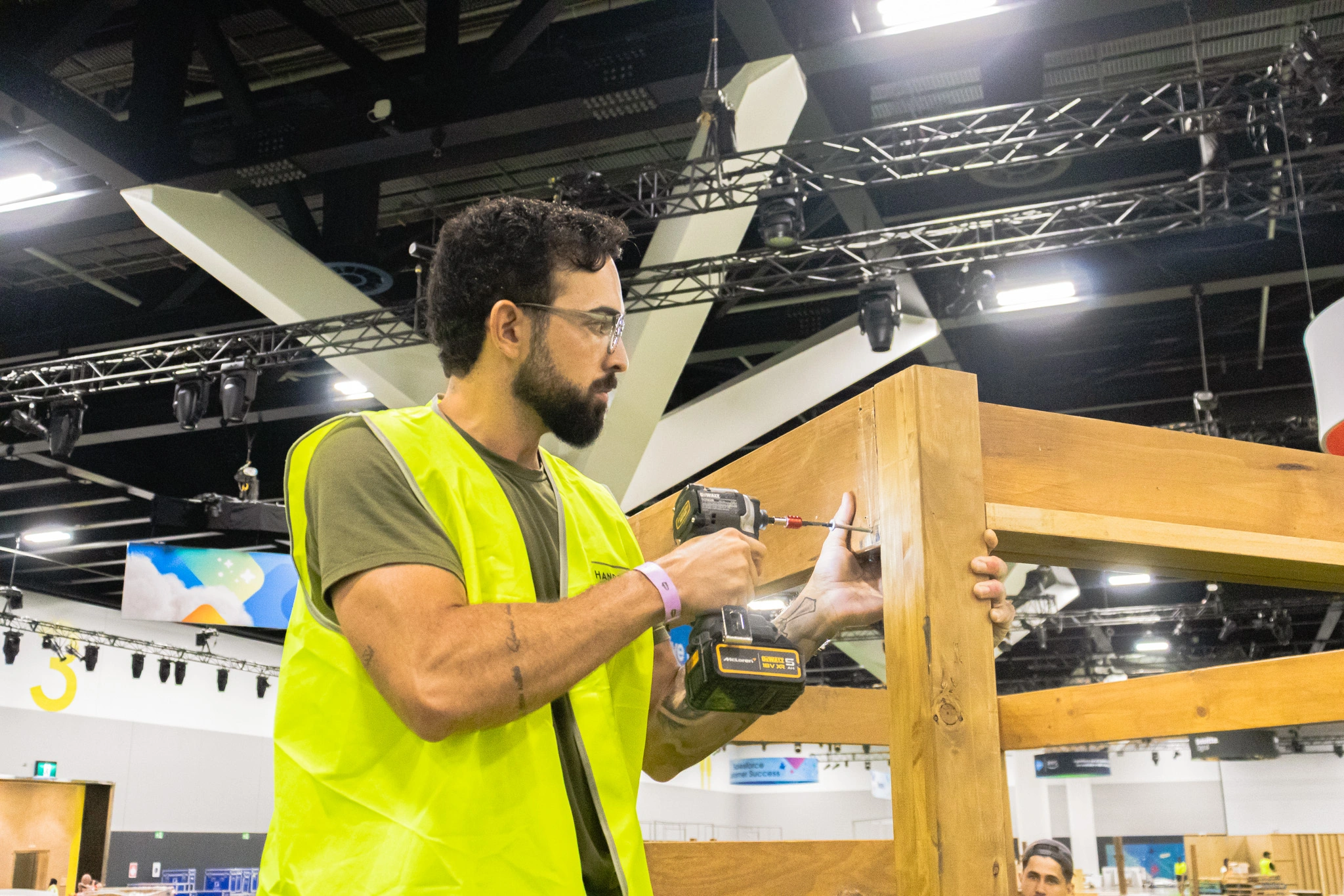 Large-Scale Event Installation Services